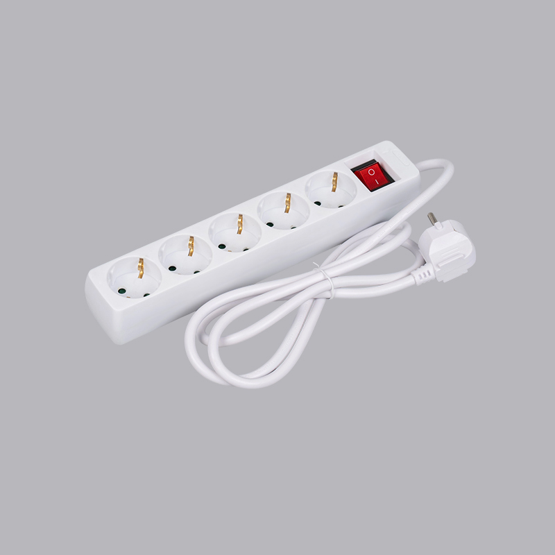 LOB-05K Multiprise 5 prises de forme rectangulaire de type allemand avec interrupteur multiprise
