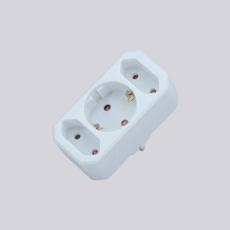 Adaptateur de type allemand G01-01/2, une prise ronde et deux fiches plates